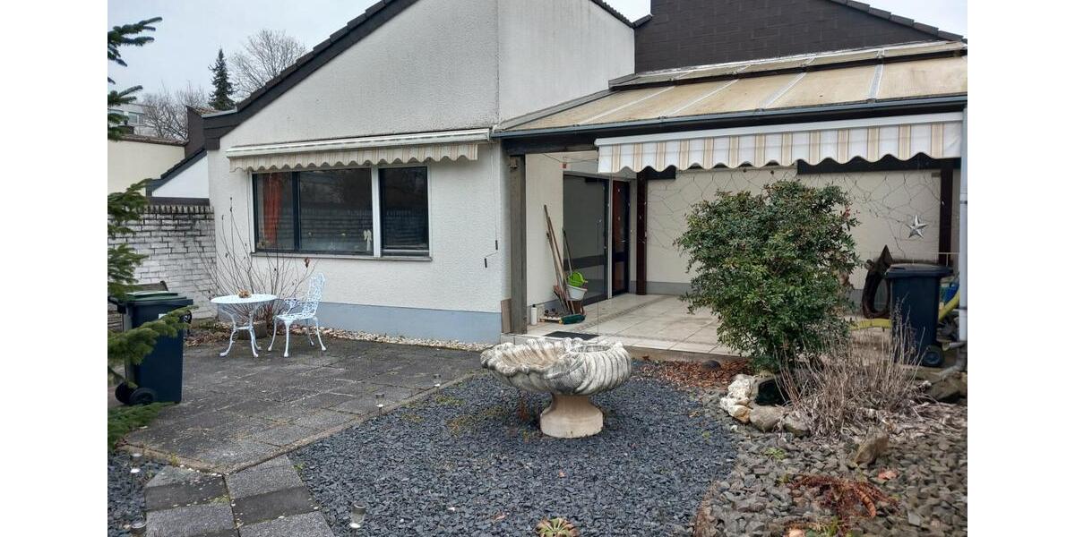 Reihenhaus Bonn Tannenbusch - 3 Zimmer, 110 m&sup2;, 425.000&euro; | Angebot:26322240