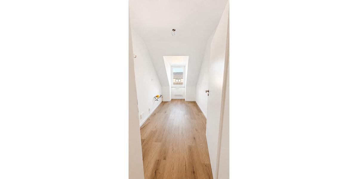 Dachgeschoßwohnung Frechen - 3 Zimmer, 57 m&sup2;, 219.000&euro; | Angebot:27270781