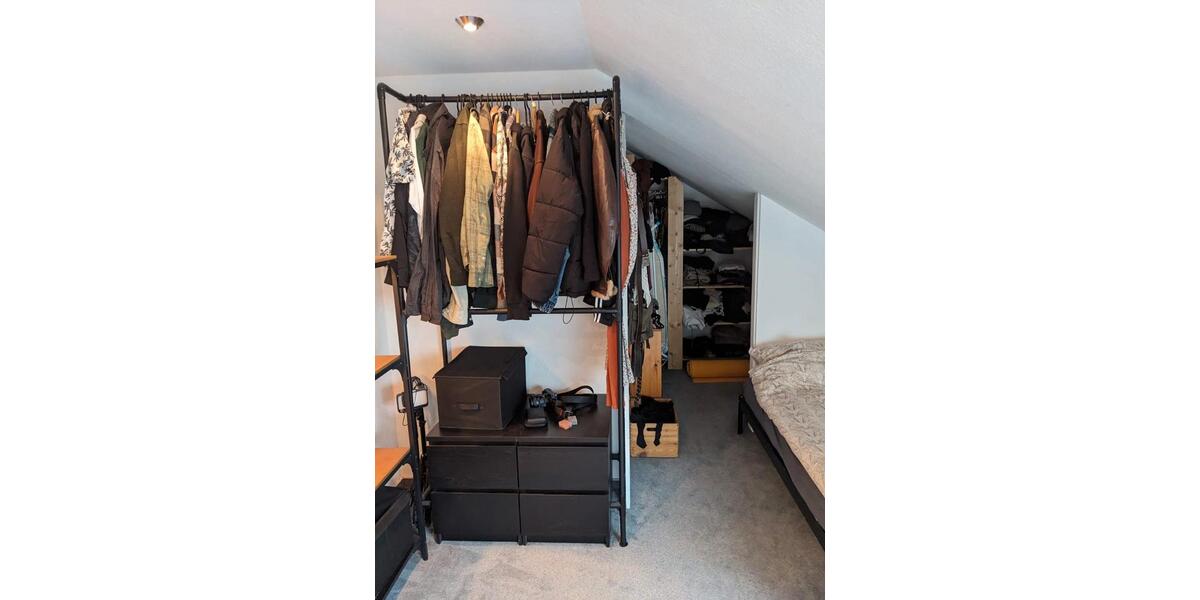Dachgeschoßwohnung Bonn Auerberg - 1.5 Zimmer, 60 m&sup2;, 720&euro; | Angebot:26535422