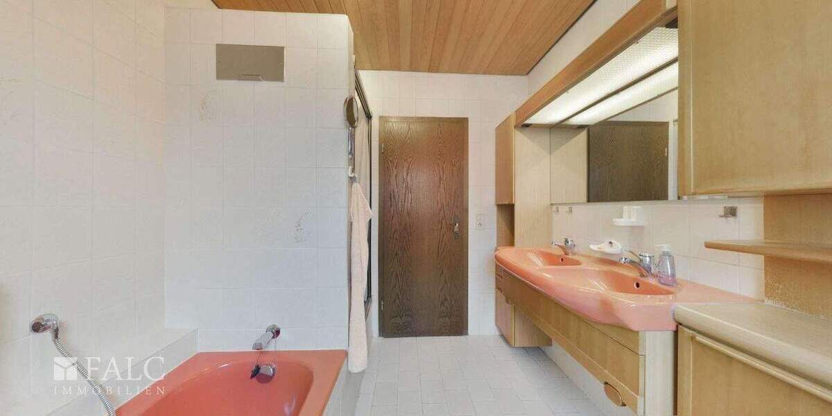 Einfamilienhaus Köln Zündorf - 1 Zimmer, 130 m&sup2;, 549.000&euro; | Angebot:25645043