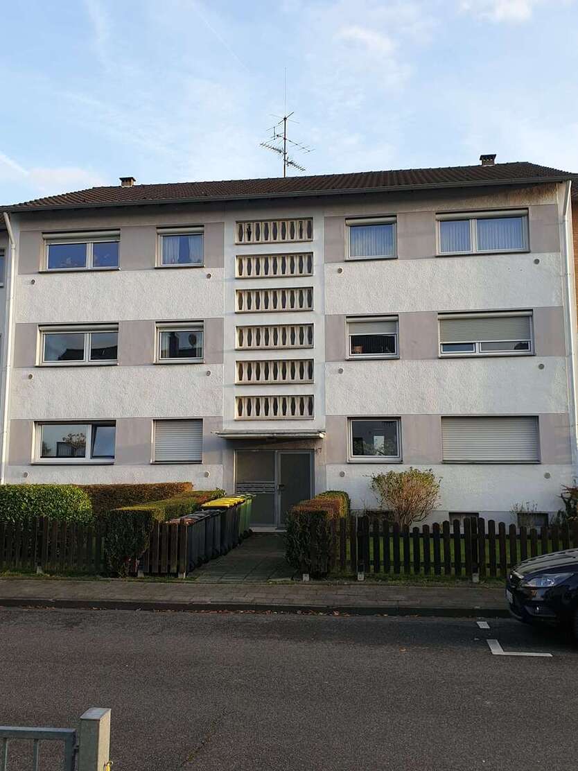 Wohnung zum Kaufen in Troisdorf 75.000 € 54.14 m² 2 zimmer