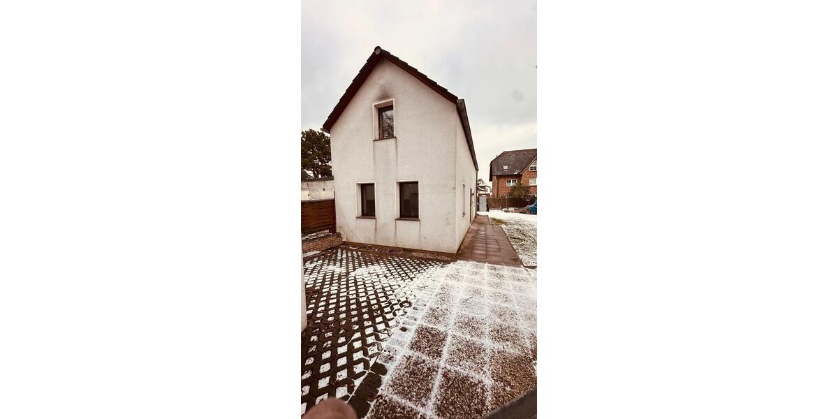 EFH (900€ Miete) + Investment Baugenehmigung für 405m² MFH 3 zimmer