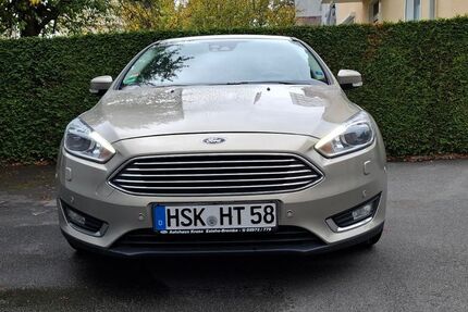 Ford Focus 51.000 km 12.700 € Bergisch Gladbach 51429