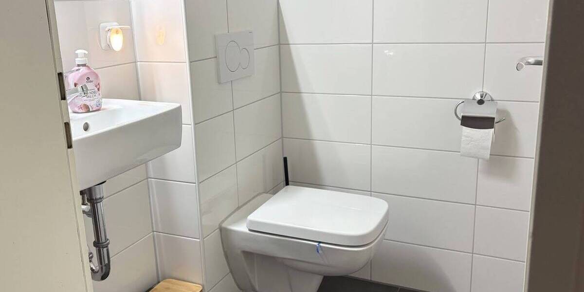 Etagenwohnung Köln Bayenthal - 4 Zimmer, 103 m&sup2;, 1.600&euro; | Angebot:26858790
