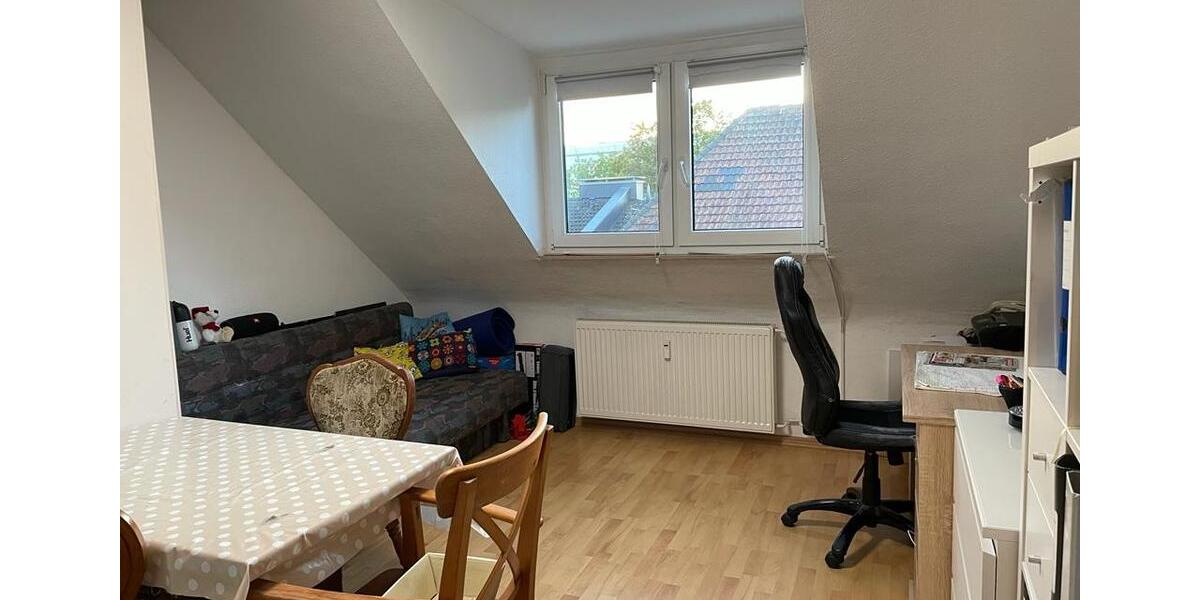 Dachgeschoßwohnung Köln Kalk - 2 Zimmer, 33 m&sup2;, 725&euro; | Angebot:26262906