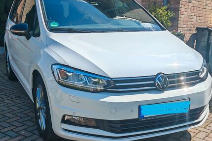 VW Touran 62.000 km 27.240 &euro; Kerpen 50170