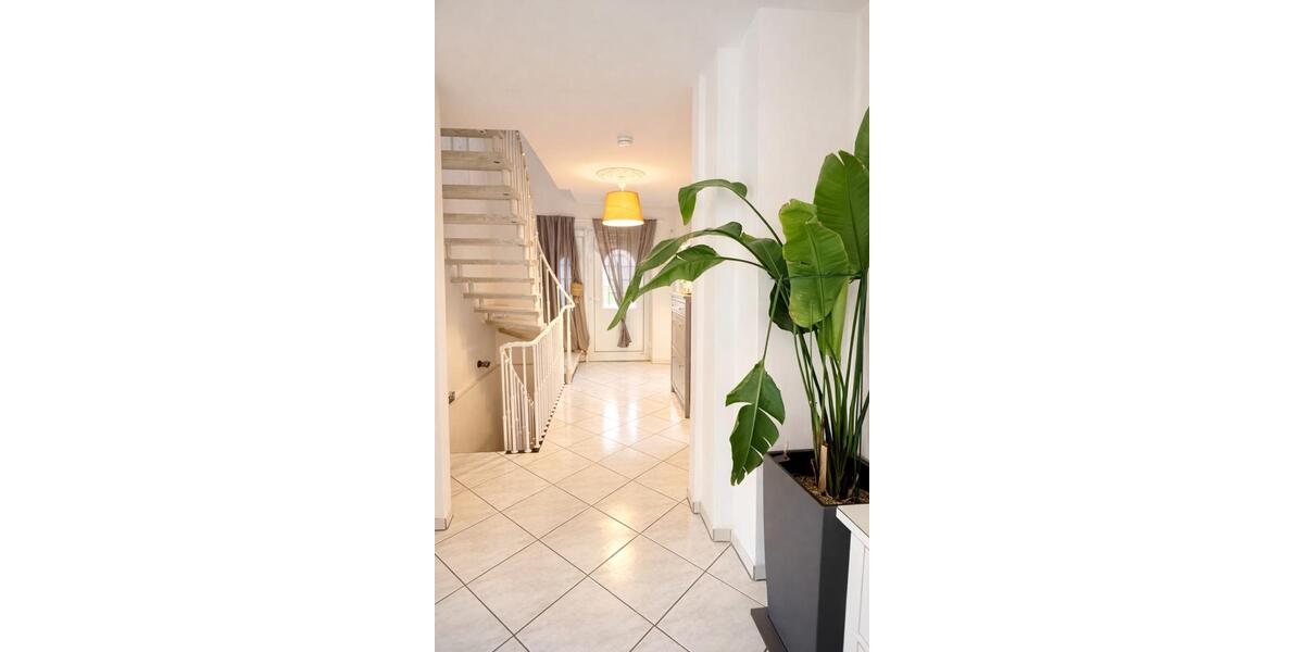 Einfamilienhaus Siegburg - 3 Zimmer, 186 m&sup2;, 788.000&euro; | Angebot:25048859