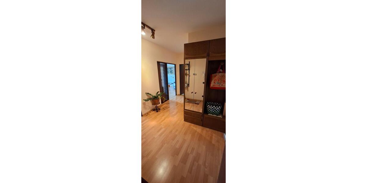 Hochparterre Solingen - 3 Zimmer, 102 m&sup2;, 244.000&euro; | Angebot:26765873