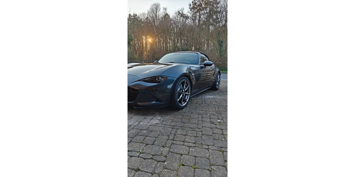 Mazda MX-5 130.000 km 15.985 &euro; Köln 50769