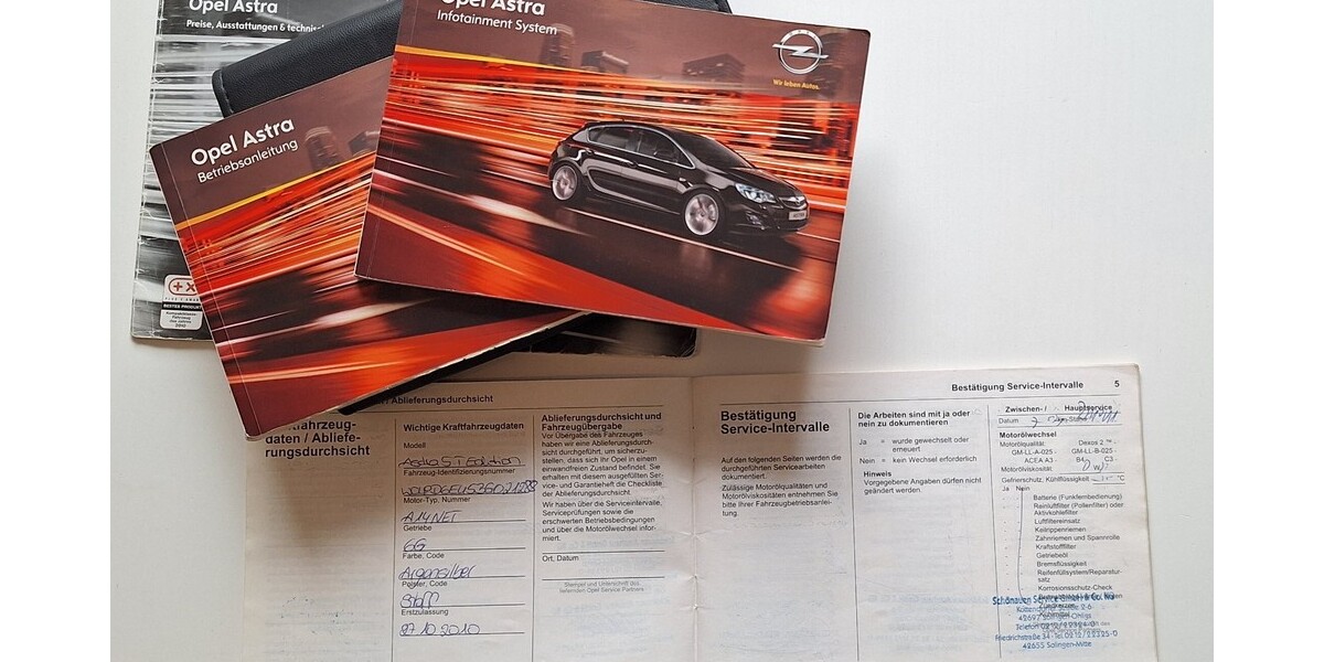 Opel Astra 95.000 km 5.900 € Köln 50667