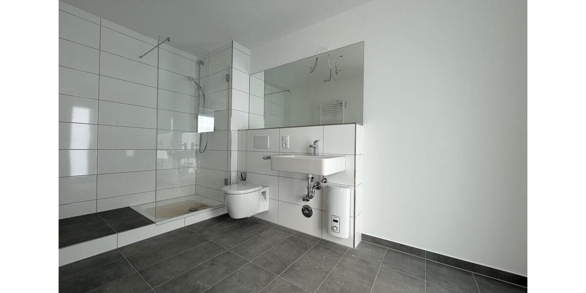 Erdgeschoßwohnung Köln Kalk - 2 Zimmer, 83 m&sup2;, 1.245&euro; | Angebot:26061620