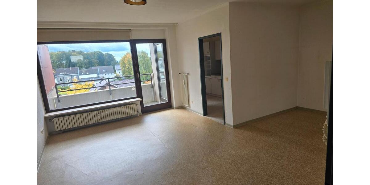Erdgeschoßwohnung Solingen Wald - 3 Zimmer, 73 m&sup2;, 424&euro; | Angebot:23007837