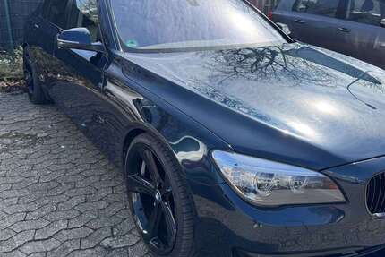BMW 750 140.000 km 21.000 &euro; Siegburg 53721