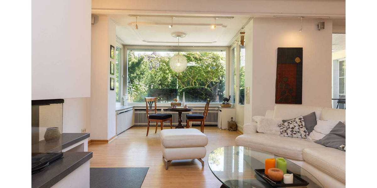 Einfamilienhaus Köln / Lövenich Lövenich - 8 Zimmer, 300 m&sup2;, 1.990.000&euro; | Angebot:24111913