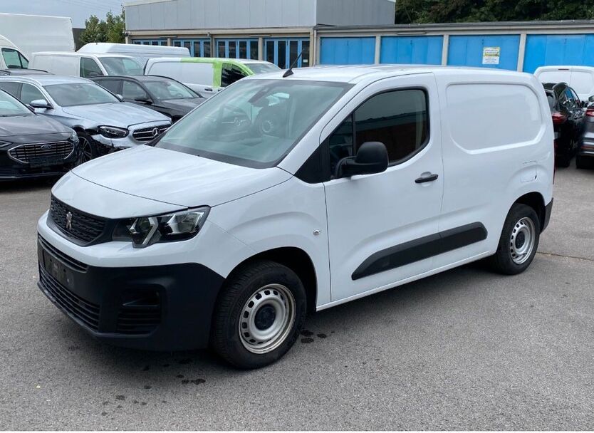 Peugeot Partner 50.000 km 14.999 € Hilden 40724