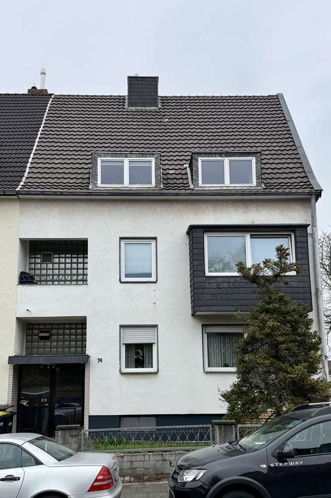 Haus zum Kaufen in Köln Merheim 659.000 € 260 m²