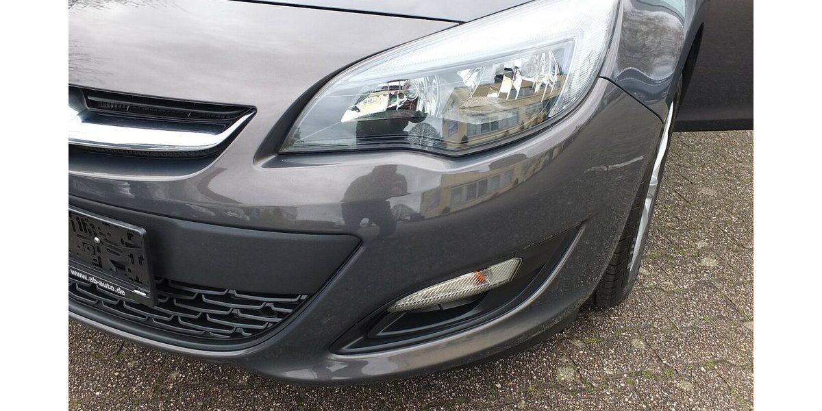 Opel Astra ACTIVE KLIMAANLAGE 17 ZOLL LMF TEMPOMAT 92.855 km 7.250 &euro; Köln 50858