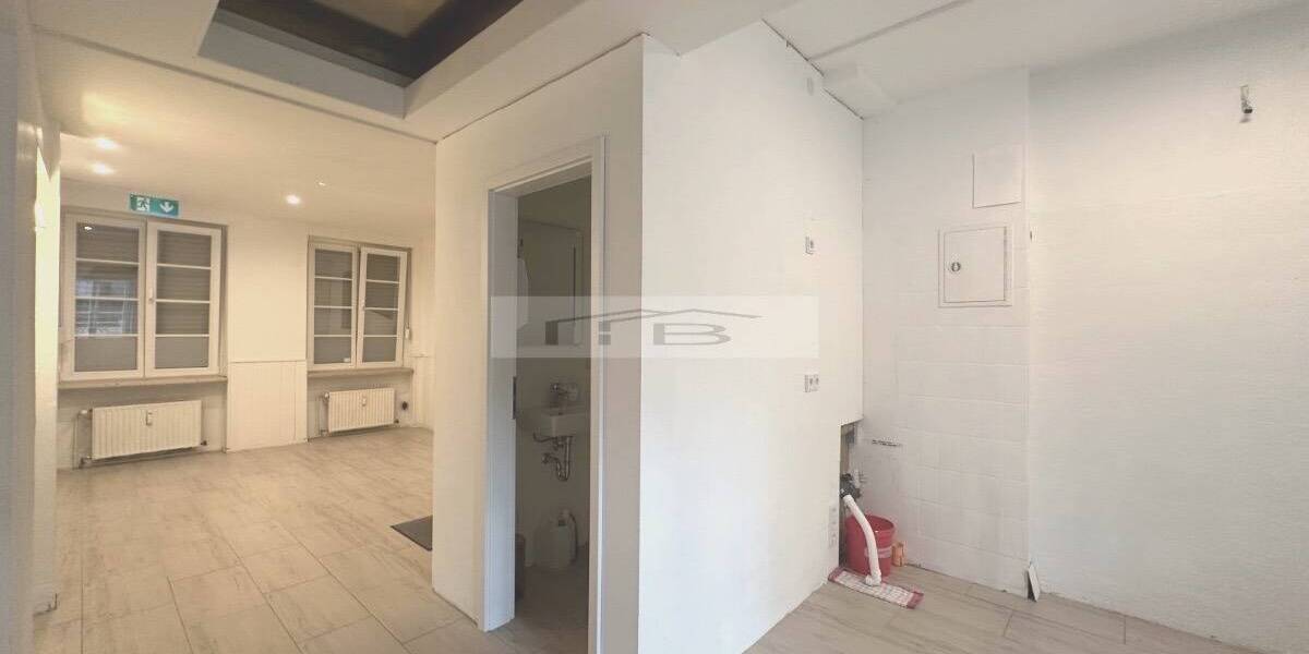 Köln Altstadt: Vielseitige Gewerbefläche mit 2 verbundenen Etagen u. kl. Außenbereich ab ca. 32026 zimmer