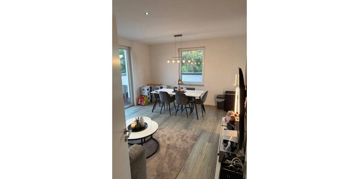 Etagenwohnung Niederkassel Ranzel - 2 Zimmer, 57 m&sup2;, 835&euro; | Angebot:26805535
