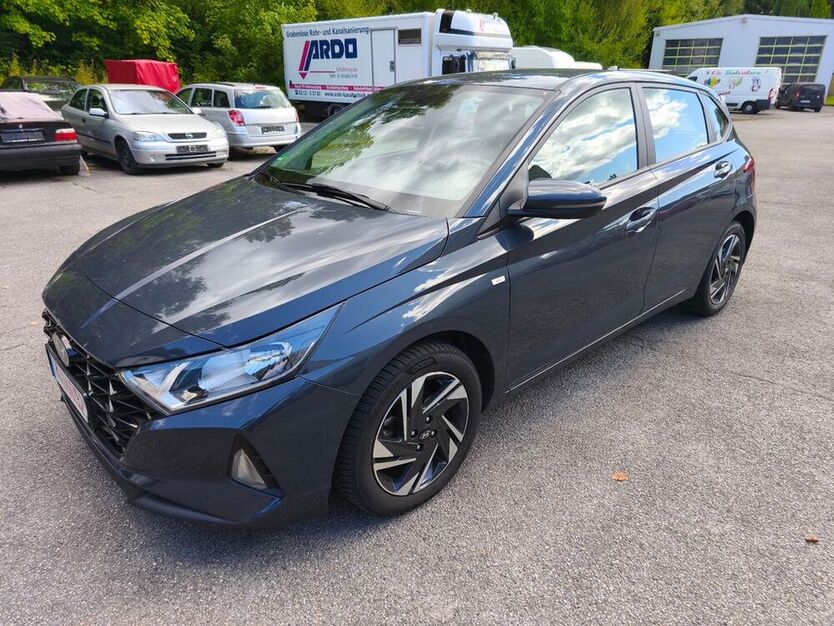 i20
