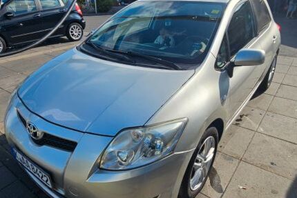 Toyota Auris 190.500 km 4.100 &euro; Köln 51107