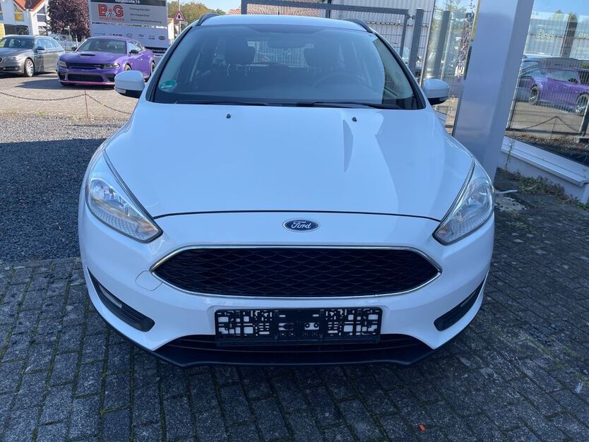 Ford Focus 32.900 km 9.490 € Bergheim 50129