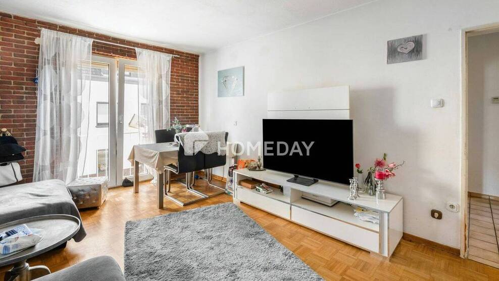 Helle 3-Zimmer-Wohnung mit Balkon, Garage und Tageslichtbad 3 zimmer