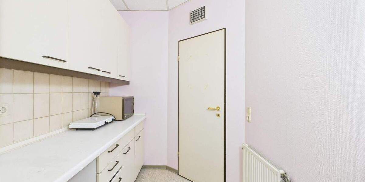 Gewerbeobjekt Weilerswist - 6 Zimmer, 112 m&sup2;, 204.000&euro; | Angebot:23952277