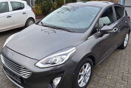 Ford Fiesta 118.000 km 8.950 &euro; Wesseling 50389