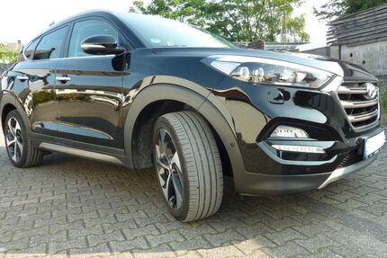 Hyundai TUCSON 95.000 km 17.990 &euro; Monheim 40789