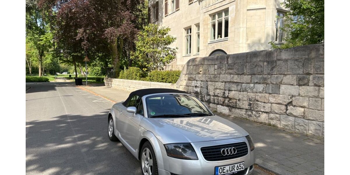Audi TT 146.300 km 7.999 &euro; Köln 50935