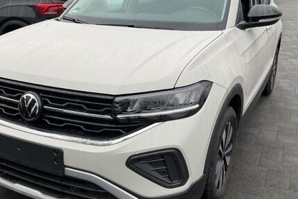 VW T-Cross 16.155 km 22.450 € Hilden 40721
