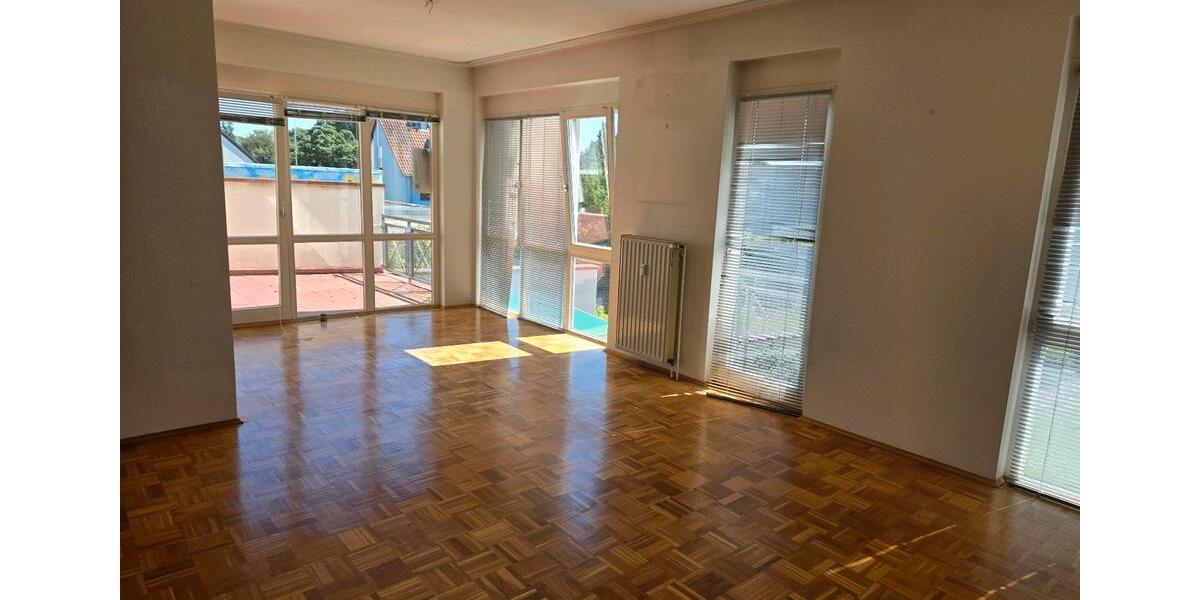 Helle Wohnung mit Terrasse in ruhiger Lage in Dellbrück 3 zimmer