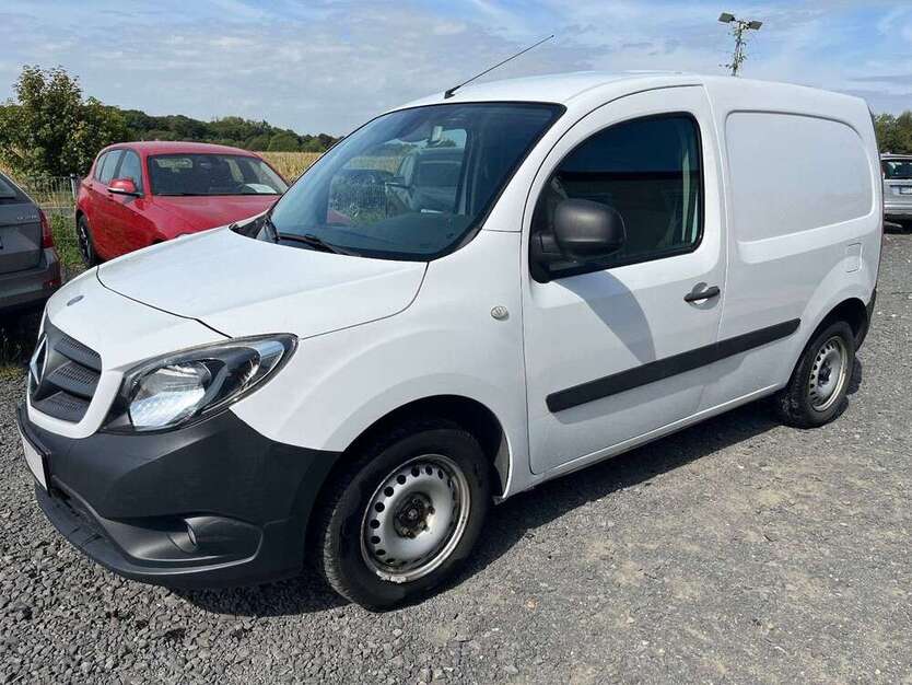 Mercedes-Benz Citan 121.215 km 9.850 € Bergheim 50127