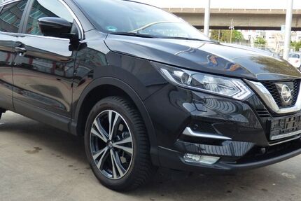 Nissan Qashqai 34.000 km 14.500 &euro; Köln 51105