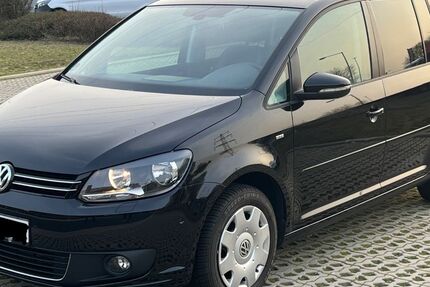 VW Touran 9.850 km 15.650 &euro; Frechen 50226