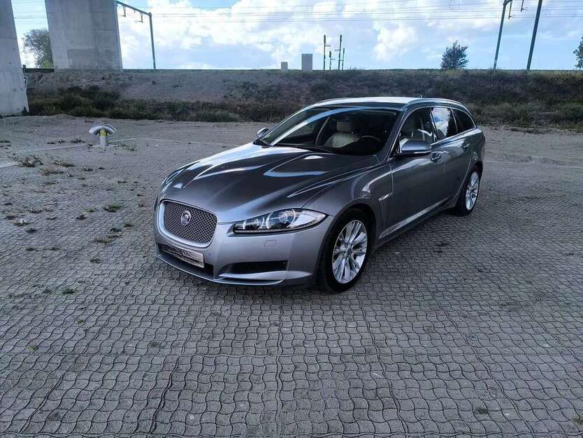 Jaguar XF 250.250 km 8.850 € Bergisch Gladbach 51429