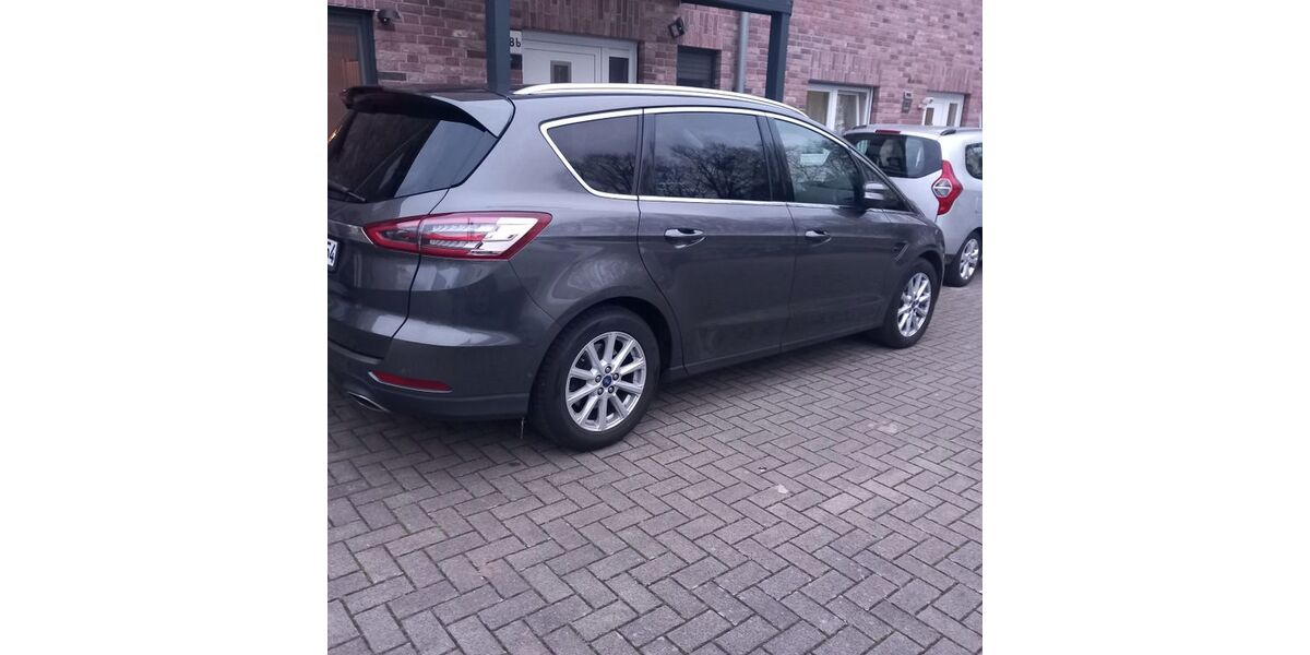 Ford S-Max 194.000 km 10.799 &euro; Köln 50769