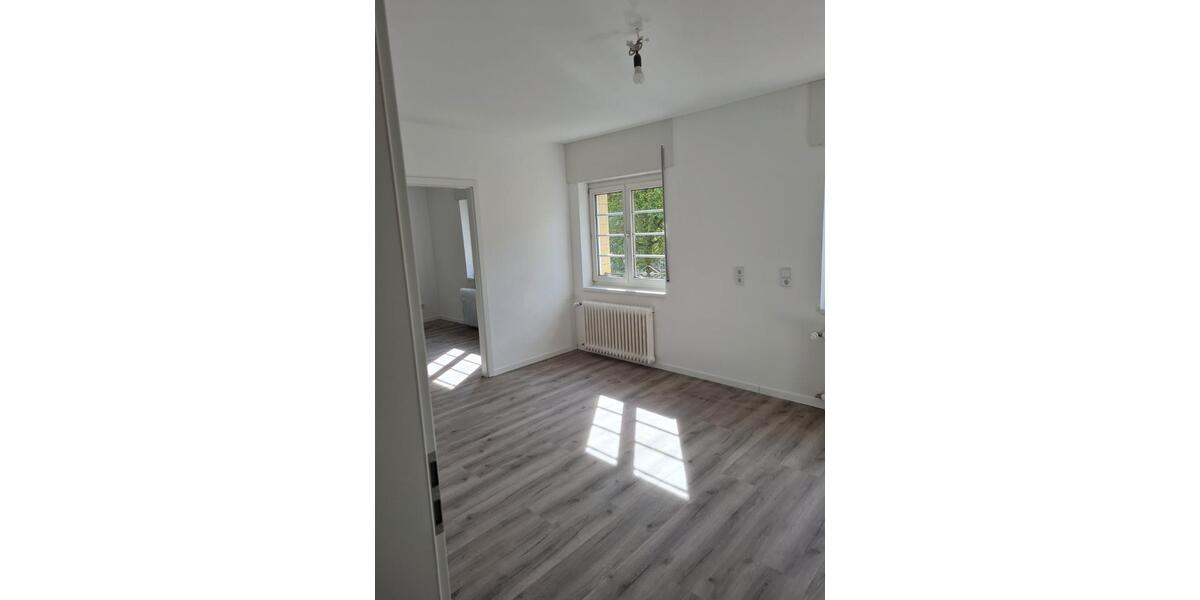 Reihenhaus Köln Nippes - 7 Zimmer, 122 m&sup2;, 2.195&euro; | Angebot:26117605