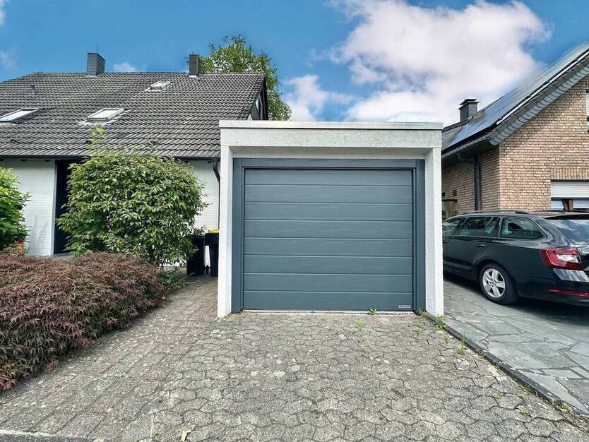 Doppelhaushälfte mit schönem Garten in beliebter Wohnlage