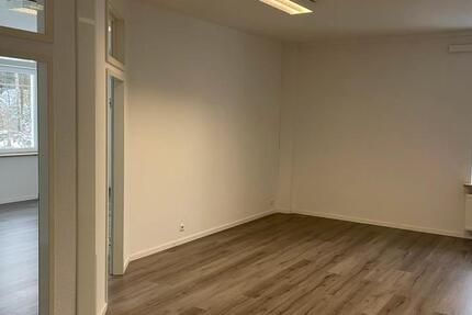 Bürofläche Praxis Studio zu vermieten zimmer