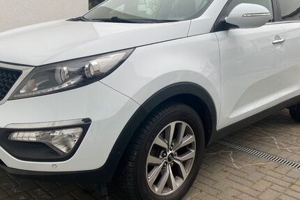 Kia Sportage 101.000 km 12.500 € Dormagen 41540