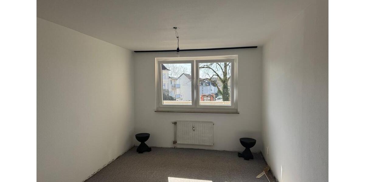 Etagenwohnung Bergisch Gladbach Gronau - 2 Zimmer, 71 m&sup2;, 185.000&euro; | Angebot:25591052