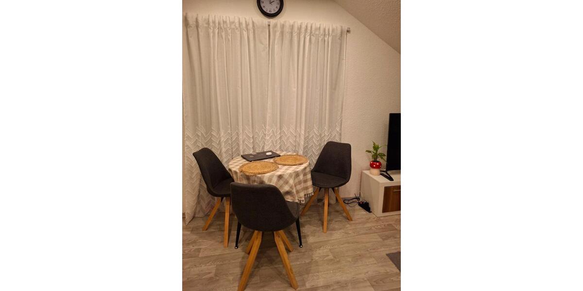 Dachgeschoßwohnung Weilerswist - 2 Zimmer, 38 m&sup2;, 610&euro; | Angebot:25131185