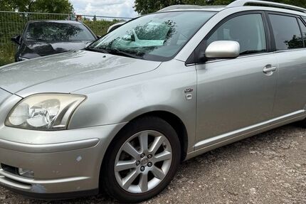 Toyota Avensis 370.000 km 1.499 &euro; Köln 50739