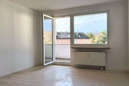 Wohnung Rösrath - 1 Zimmer, 33 m&sup2;, 595&euro; | Angebot:25744986