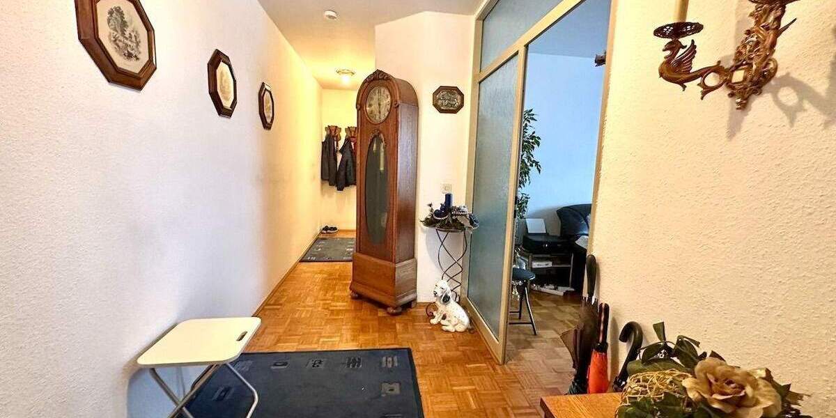 Etagenwohnung Köln Niehl - 2 Zimmer, 72 m&sup2;, 279.000&euro; | Angebot:25276856