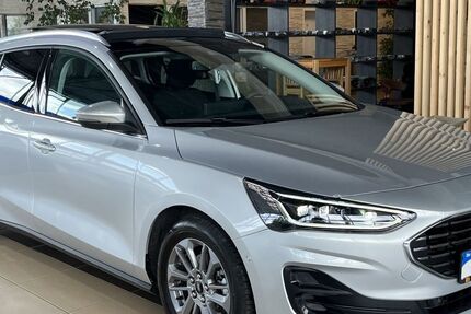 Ford Focus 14.837 km 25.440 € Bonn 53227