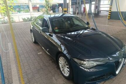 Alfa Romeo Giulia 158.000 km 14.800 € Köln 50735