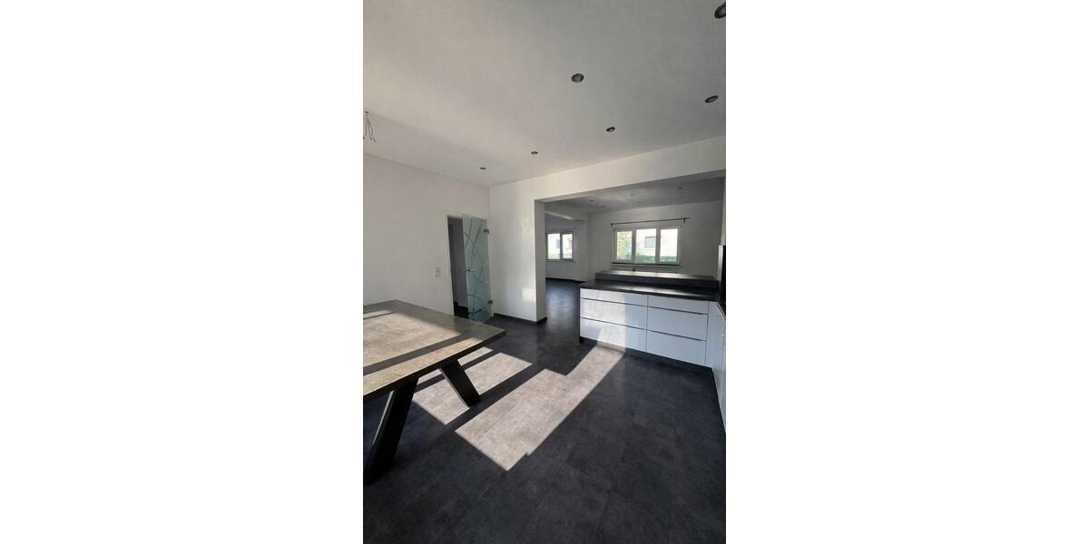 Einfamilienhaus Köln Chorweiler - 4 Zimmer, 110 m&sup2;, 1.800&euro; | Angebot:26426751